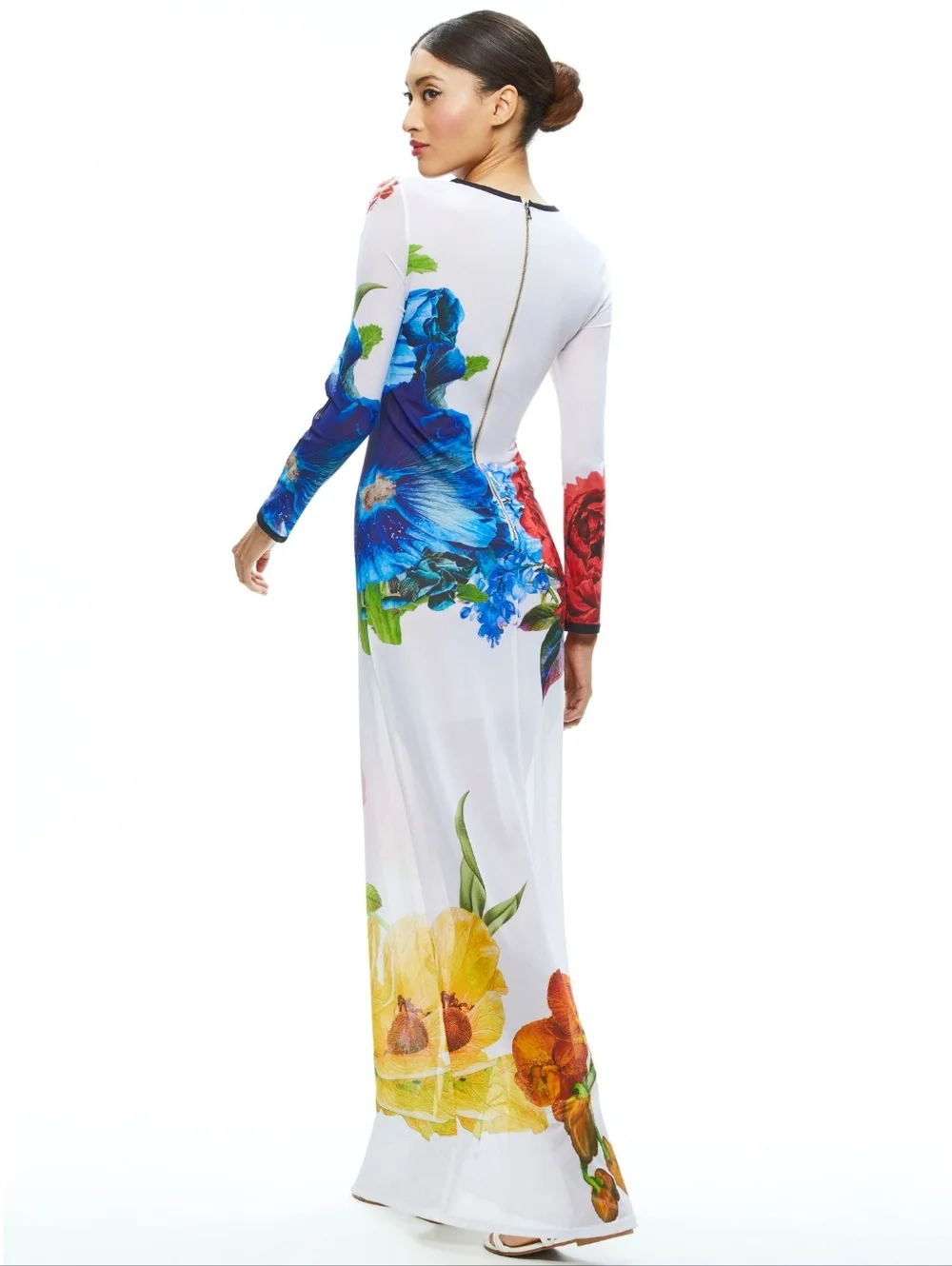 Alice + Olivia Delora Bold Blooms Floral Long Sleeve Maxi Dress - Picture 3 of 13